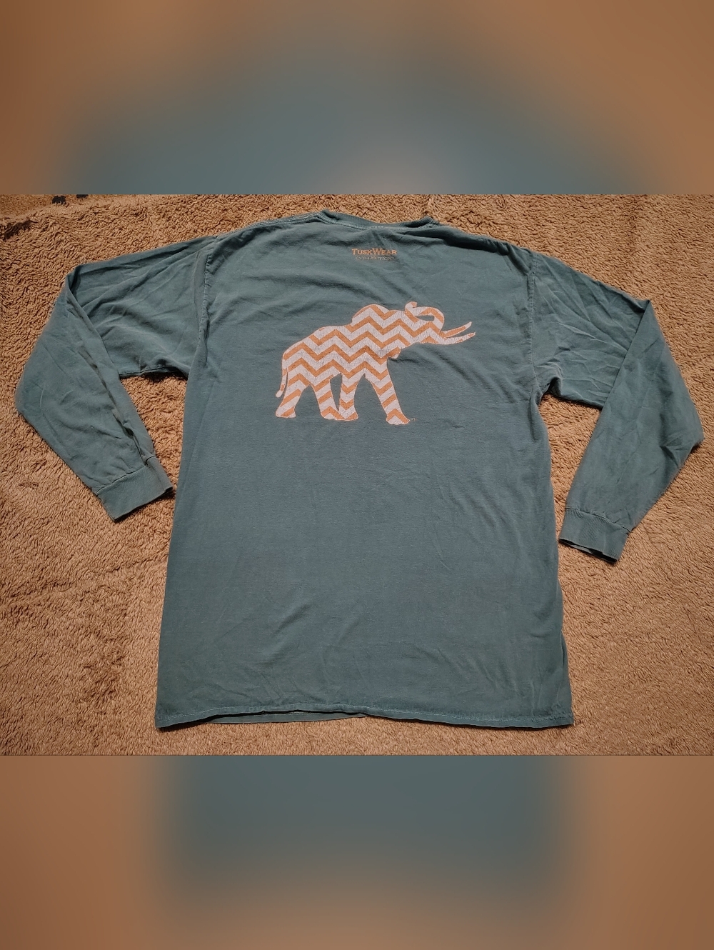 Comfort Colors TUSK Wear Women's Long Sleeve Green TShirt 100% Cotton Size Large